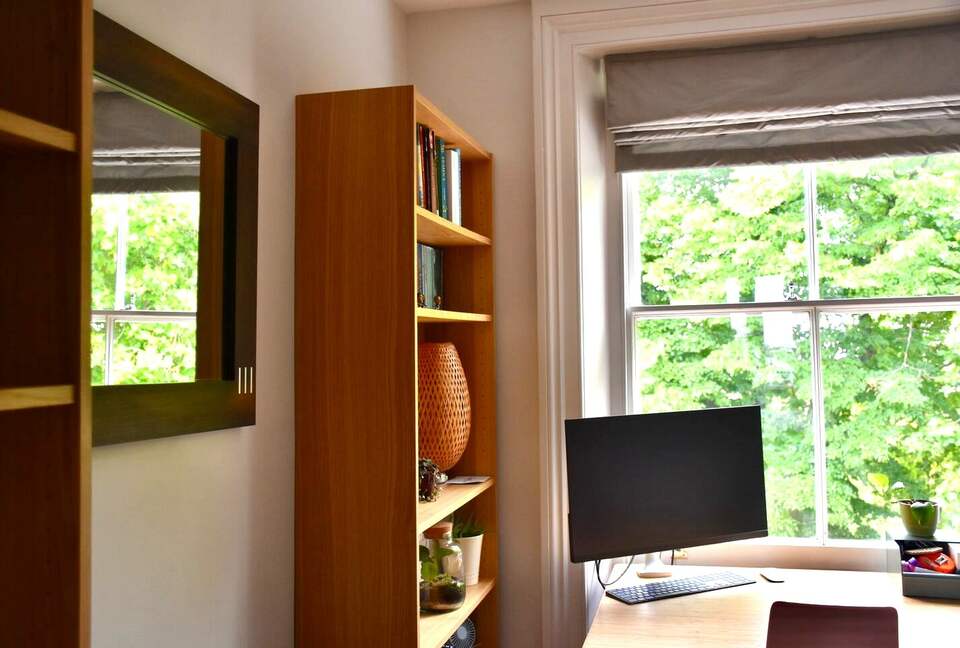 Clapham Common Stylish Condo - London, United Kingdom