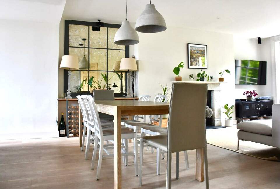 Clapham Common Stylish Condo - London, United Kingdom