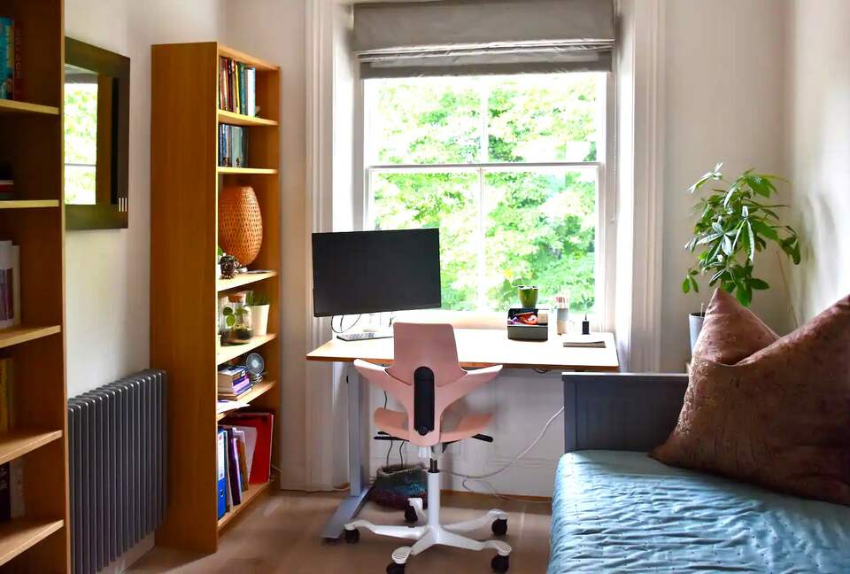 Clapham Common Stylish Condo - London, United Kingdom