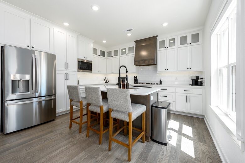 Chic Modern Bentonville Getaway - Bentonville, Arkansas