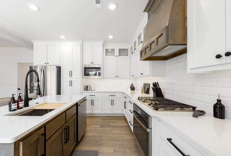 Chic Modern Bentonville Getaway - Bentonville, Arkansas