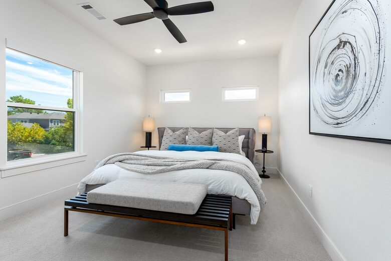 Chic Modern Bentonville Getaway - Bentonville, Arkansas