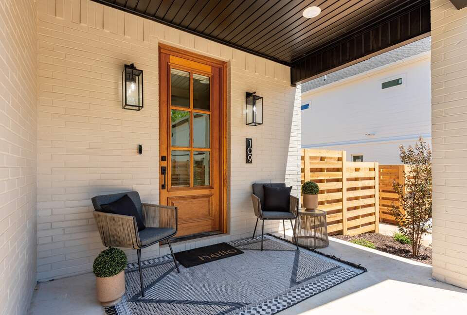 Chic Modern Bentonville Getaway - Bentonville, Arkansas