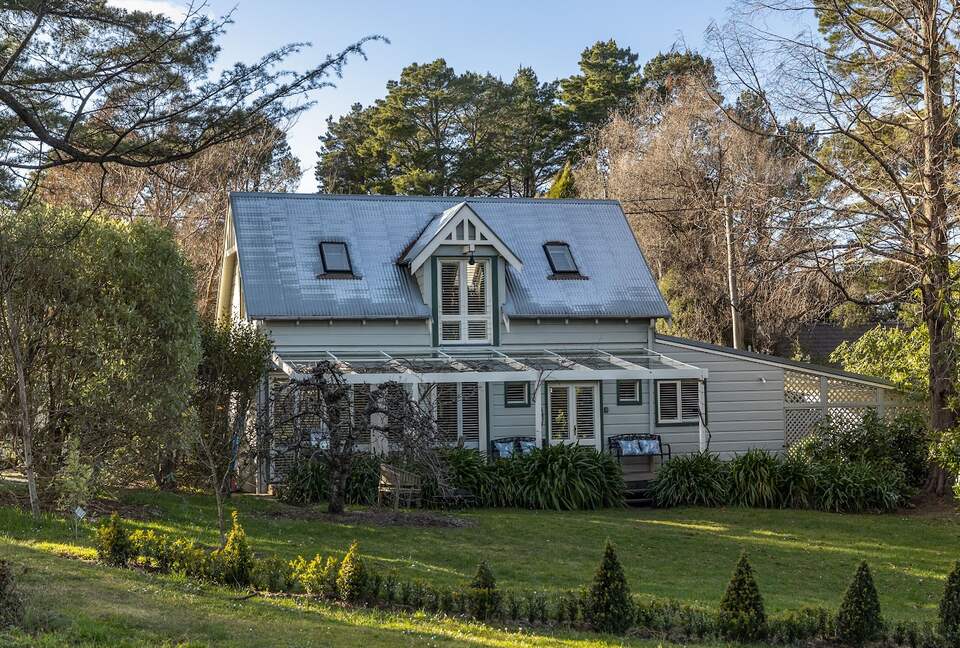 Carramar Coach House, Blue Mountains National Park - Wentworth Falls, Australia