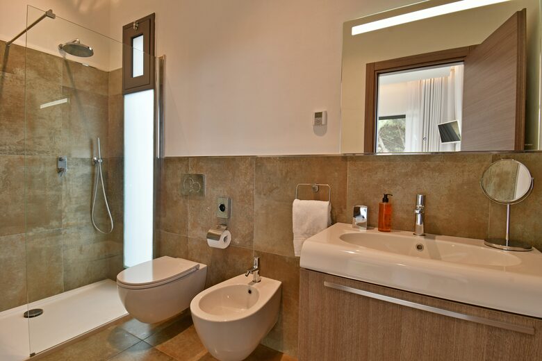 Villa Palmento, Sicily. Restored winery with 24 acres and heated pool - Caltagirone, Italy