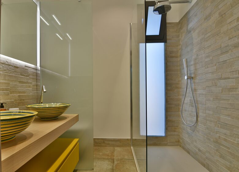 Villa Palmento, Sicily. Restored winery with 24 acres and heated pool - Caltagirone, Italy