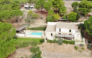 Villa Palmento, Sicily. Restored winery with 24 acres and heated pool - Caltagirone, Italy