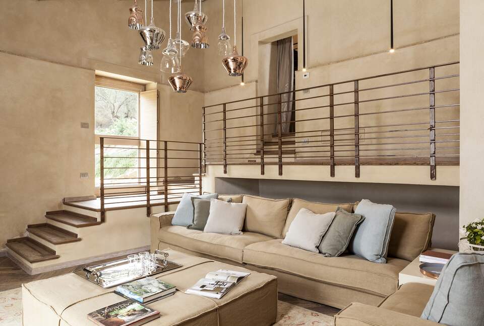 Villa Palmento, Sicily. Restored winery with 24 acres and heated pool - Caltagirone, Italy