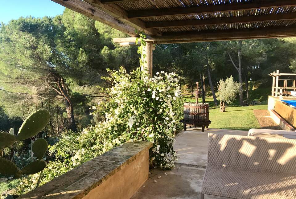 Villa Palmento, Sicily. Restored winery with 24 acres and heated pool - Caltagirone, Italy