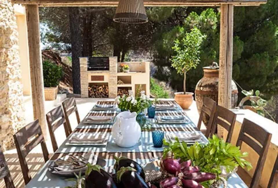 Villa Palmento, Sicily. Restored winery with 24 acres and heated pool - Caltagirone, Italy