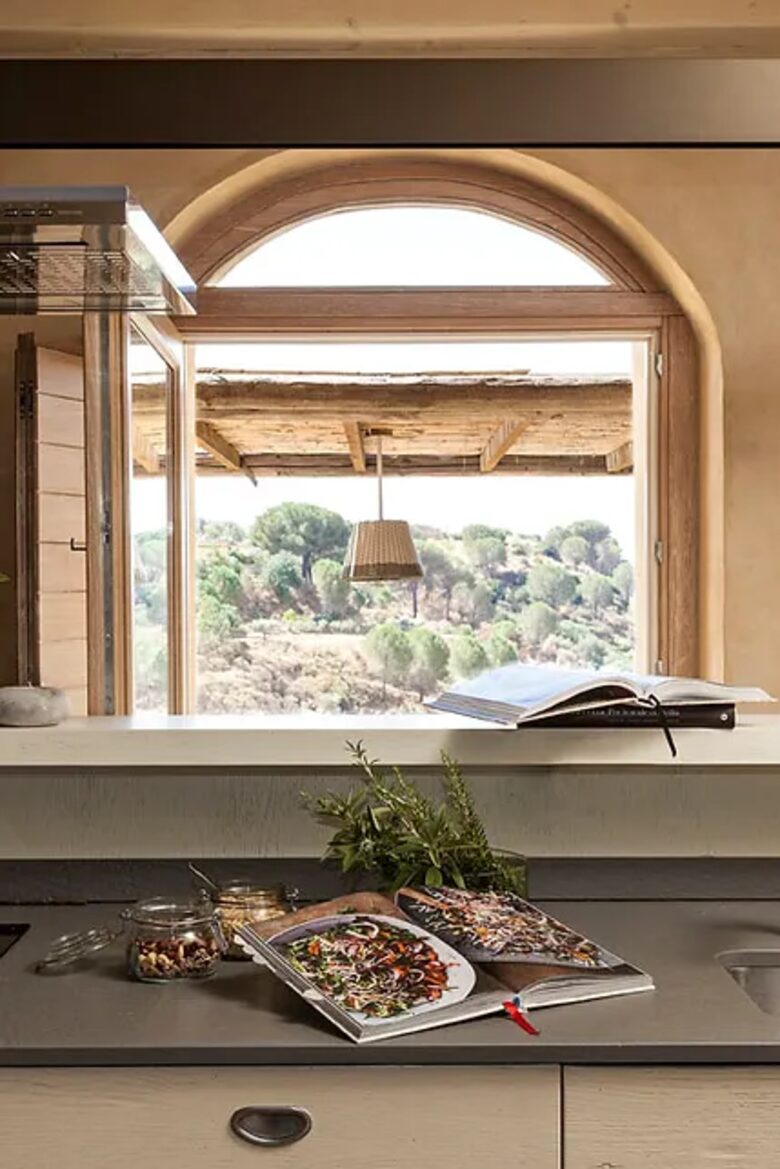 Villa Palmento, Sicily. Restored winery with 24 acres and heated pool - Caltagirone, Italy