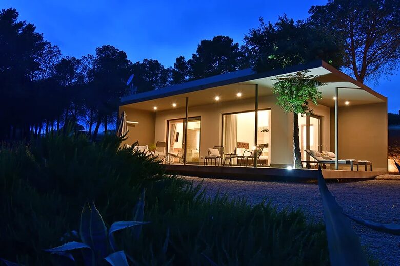 Villa Palmento, Sicily. Restored winery with 24 acres and heated pool - Caltagirone, Italy