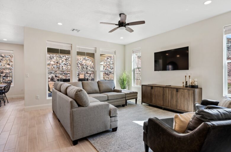 Fun Desert Getaway with Scooters and Pickleball - Washington, Utah