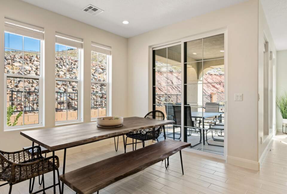 Fun Desert Getaway with Scooters and Pickleball - Washington, Utah