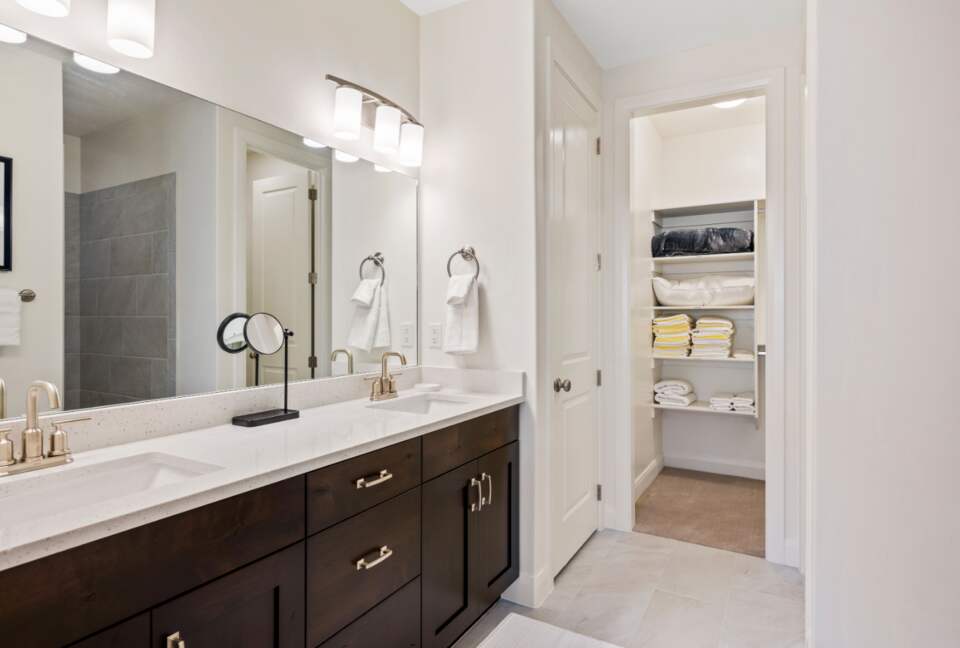 Fun Desert Getaway with Scooters and Pickleball - Washington, Utah