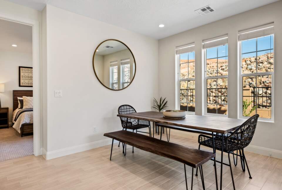 Fun Desert Getaway with Scooters and Pickleball - Washington, Utah