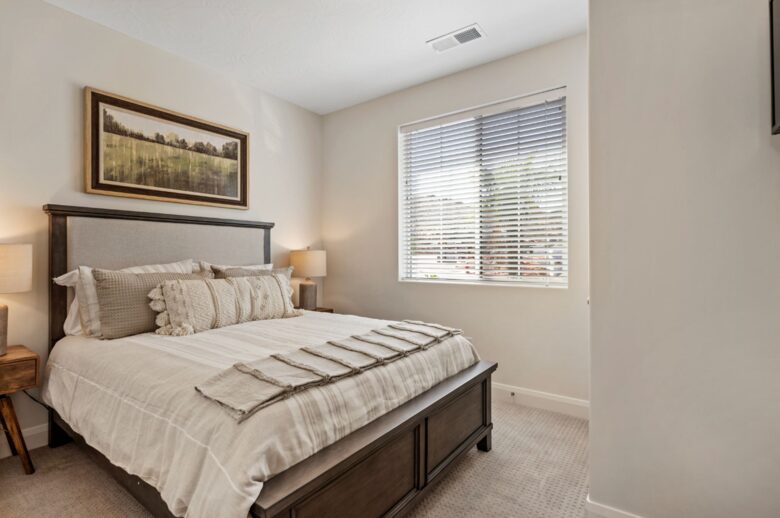 Fun Desert Getaway with Scooters and Pickleball - Washington, Utah