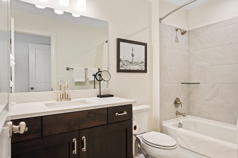 Fun Desert Getaway with Scooters and Pickleball - Washington, Utah