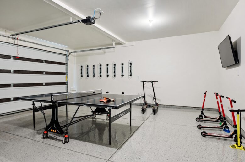 Fun Desert Getaway with Scooters and Pickleball - Washington, Utah