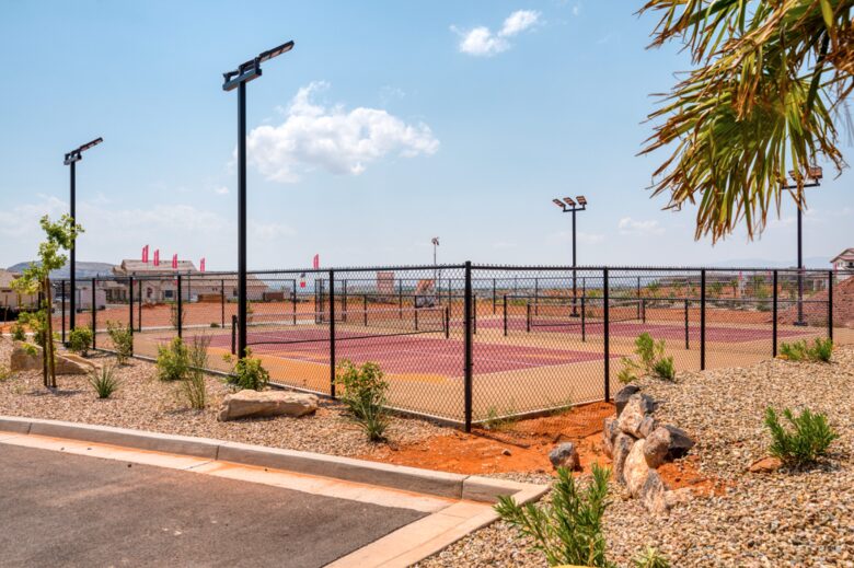 Fun Desert Getaway with Scooters and Pickleball - Washington, Utah