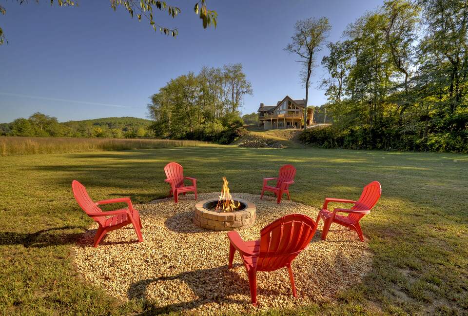 Luxury Mountain Cabin on Toccoa River and 4 Private Acres! - Blue Ridge, Georgia