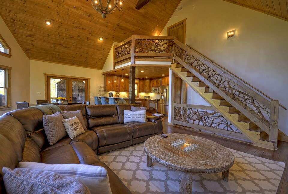 Luxury Mountain Cabin on Toccoa River and 4 Private Acres! - Blue Ridge, Georgia