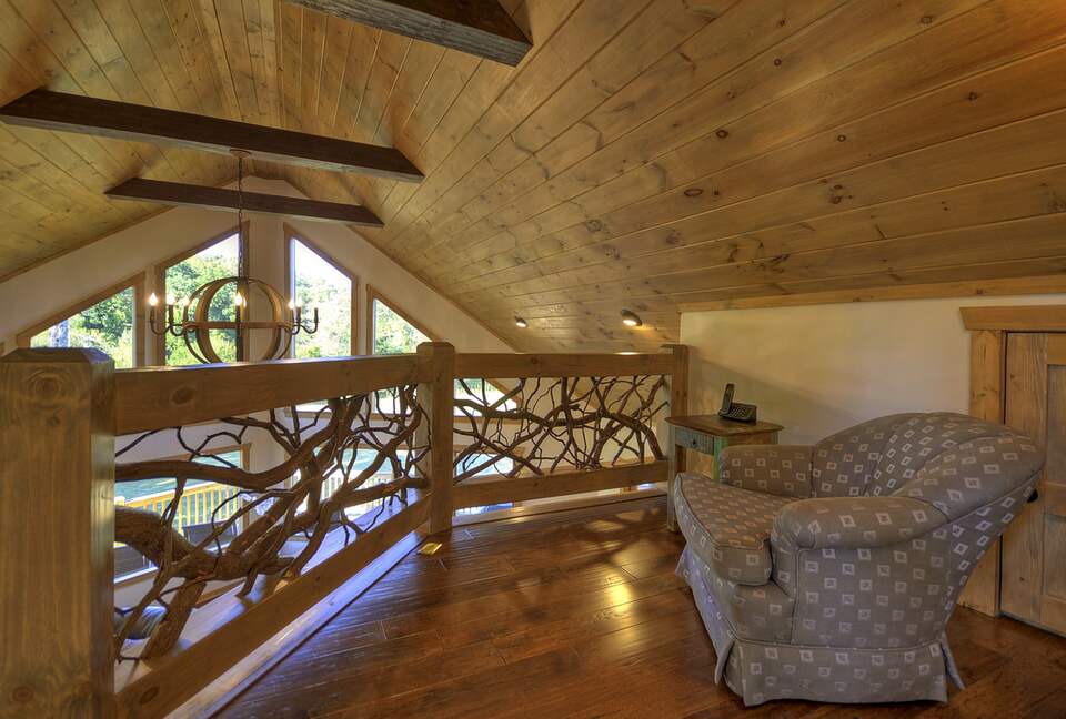 Luxury Mountain Cabin on Toccoa River and 4 Private Acres! - Blue Ridge, Georgia