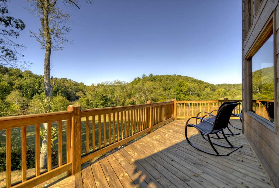 Luxury Mountain Cabin on Toccoa River and 4 Private Acres! - Blue Ridge, Georgia