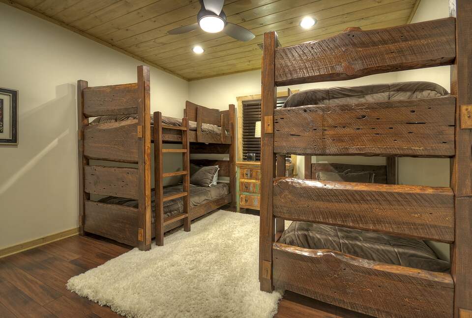 Luxury Mountain Cabin on Toccoa River and 4 Private Acres! - Blue Ridge, Georgia