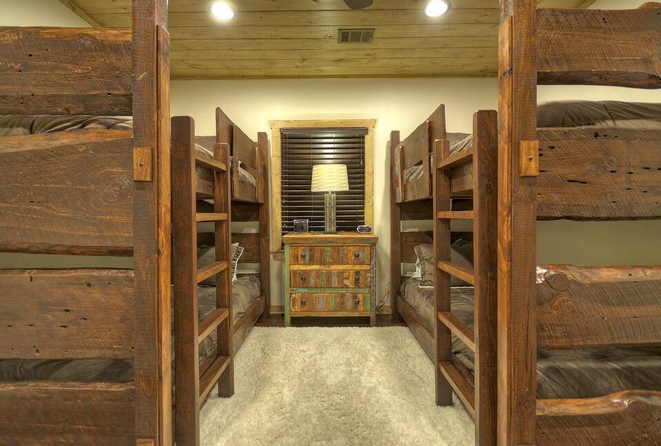 Luxury Mountain Cabin on Toccoa River and 4 Private Acres! - Blue Ridge, Georgia