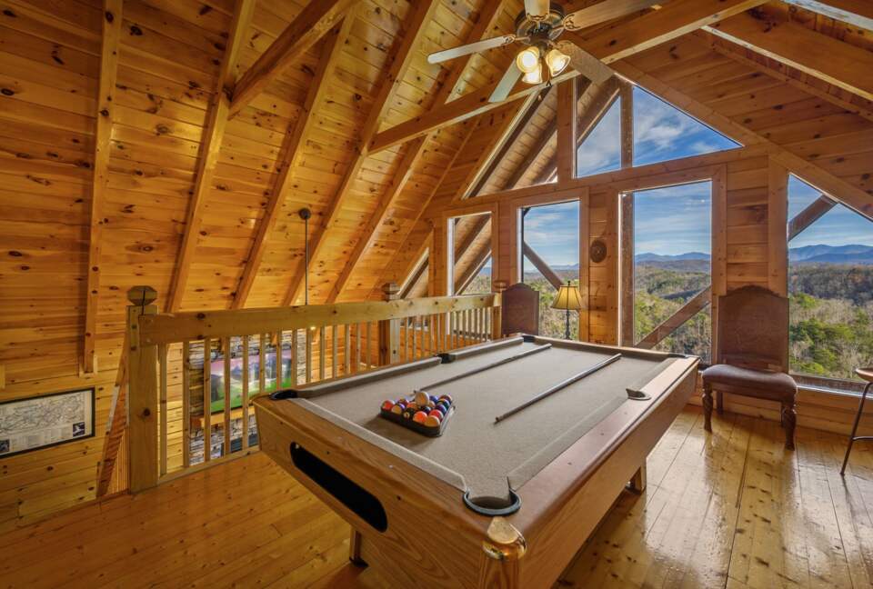 Smoky Mountain Getaway with Breathtaking Views - Pigeon Forge, Tennessee
