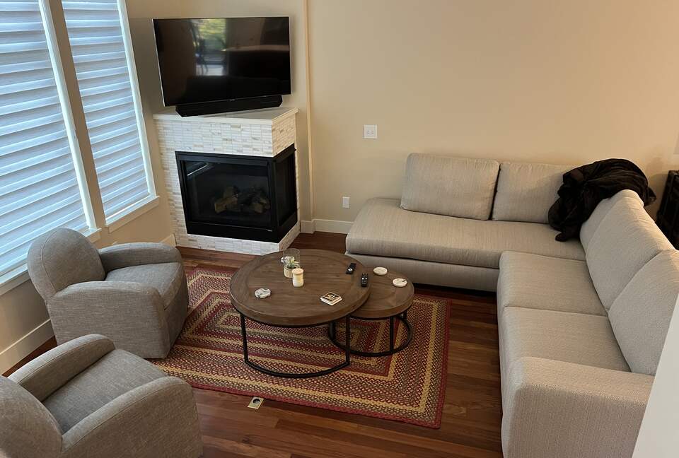 Willamette Riverfront Condo - Portland, Oregon