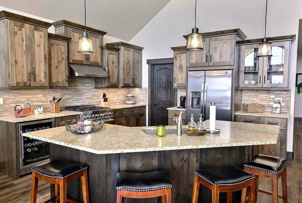 Mountain Road Retreat - Donnelly, Idaho