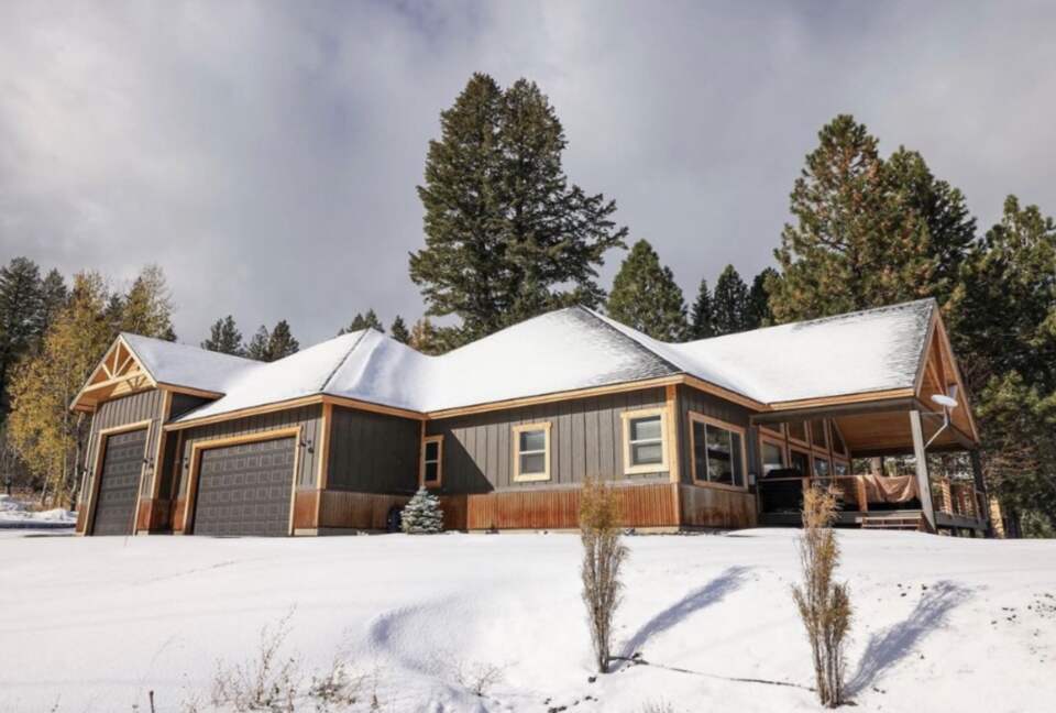 Mountain Road Retreat - Donnelly, Idaho