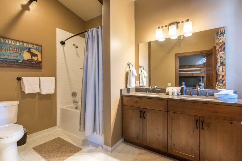 Stunning Sun Valley Luxury Home - Sun Valley, Idaho