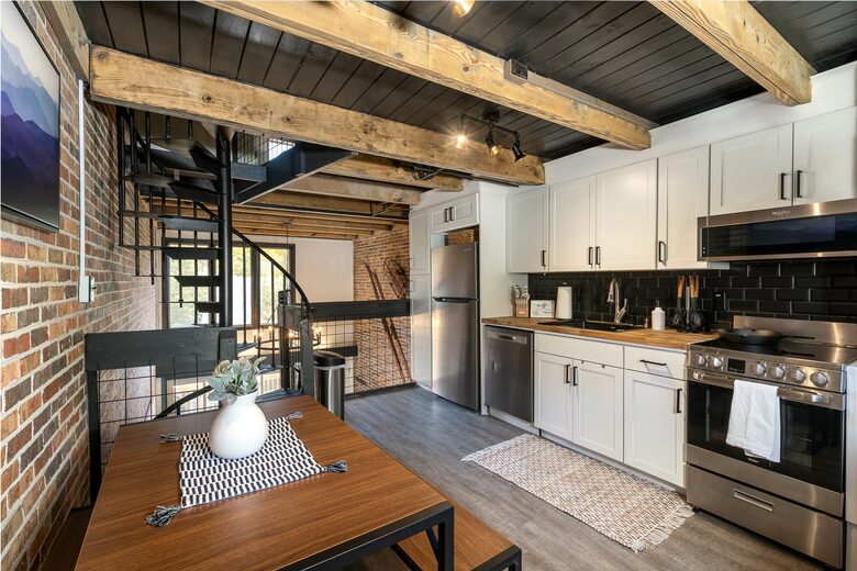 Beech Mountain Retreat | Walk to Beech Mountain Slopes - Beech Mountain, North Carolina