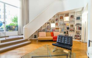Passy Trocadero Townhome: Private Entrance - Paris, France