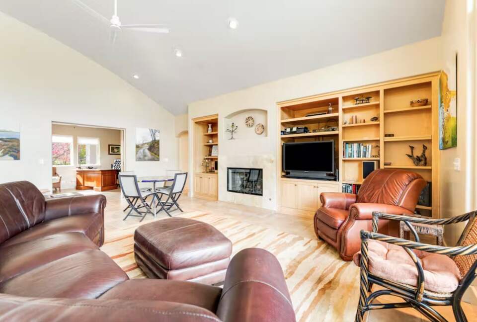 Wine Country Vineyard Estate - Kenwood, California