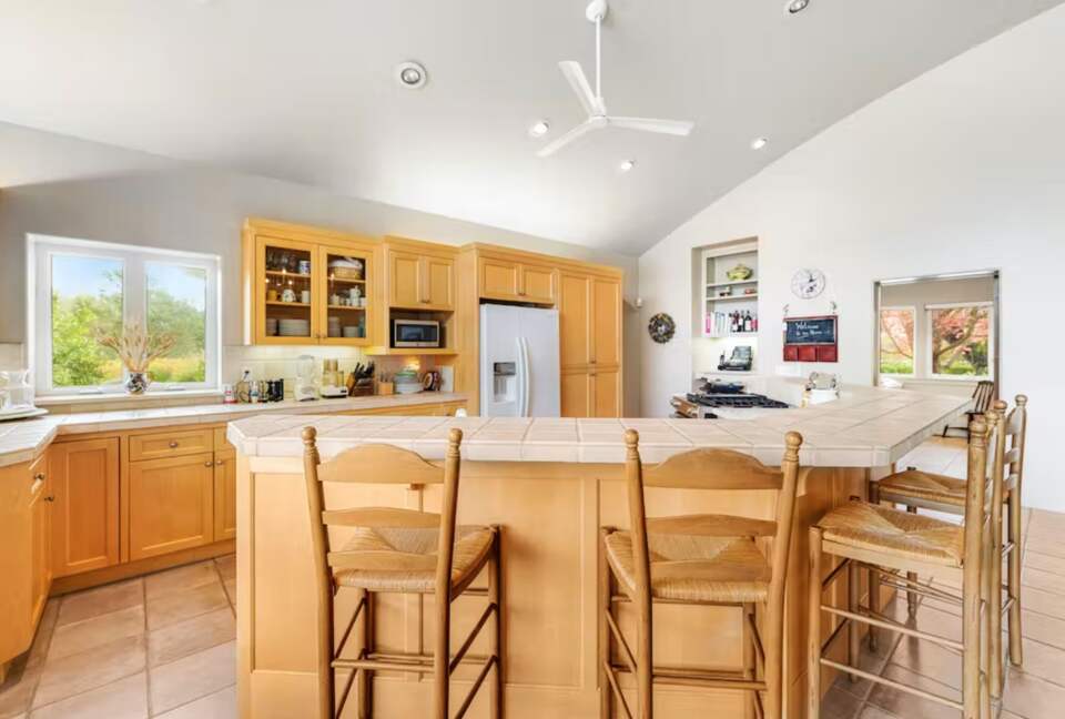 Wine Country Vineyard Estate - Kenwood, California