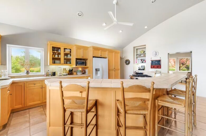 Wine Country Vineyard Estate - Kenwood, California