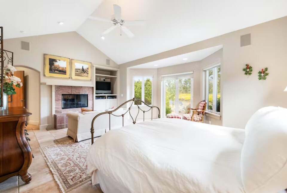 Wine Country Vineyard Estate - Kenwood, California