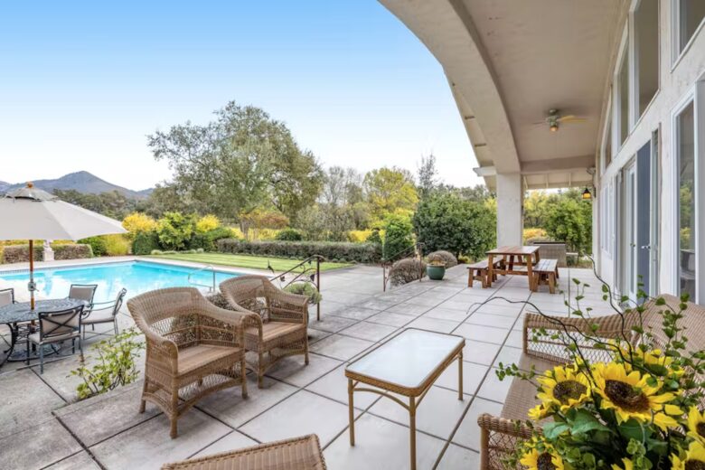 Wine Country Vineyard Estate - Kenwood, California