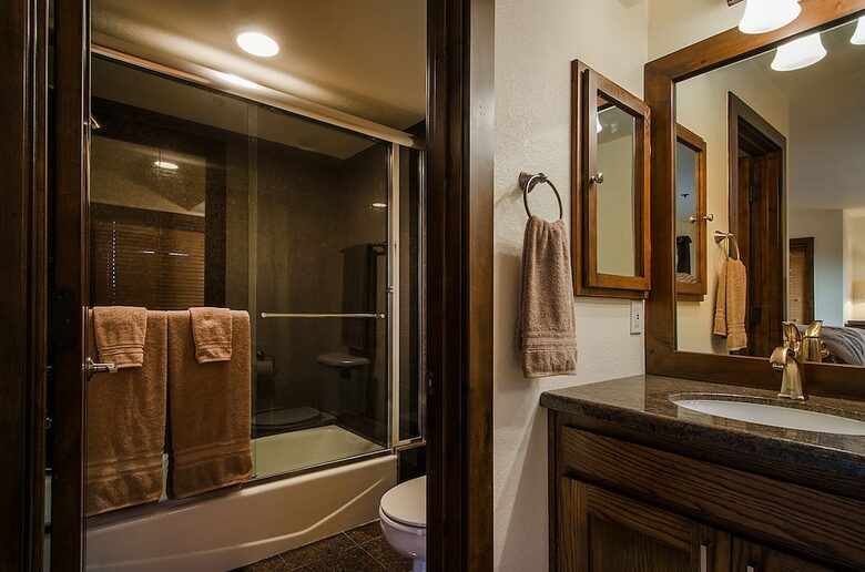 Deer Valley Luxury | Ski-In/ Ski-Out Chalet with Mountain Views - Park City, Utah