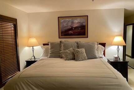 Deer Valley Luxury | Ski-In/ Ski-Out Chalet with Mountain Views - Park City, Utah