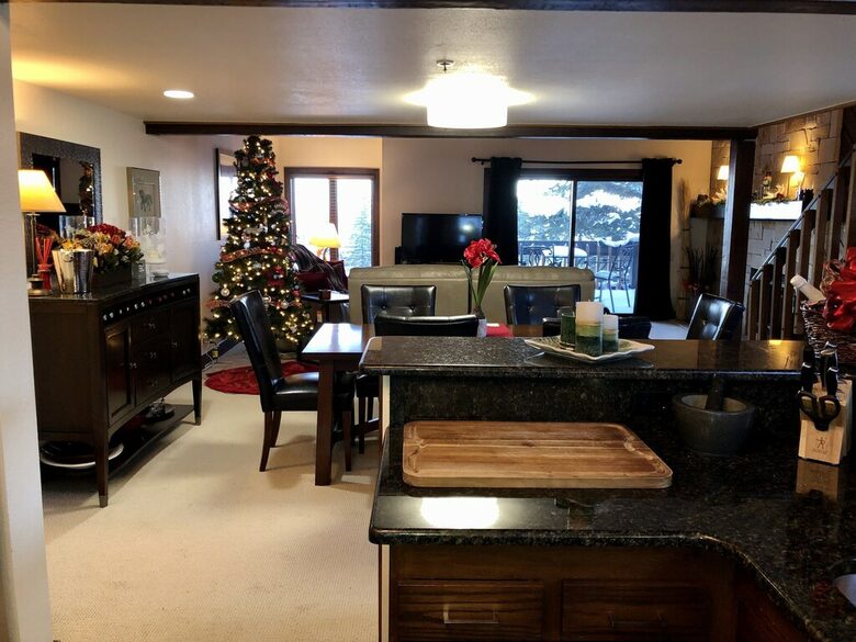 Deer Valley Luxury | Ski-In/ Ski-Out Chalet with Mountain Views - Park City, Utah