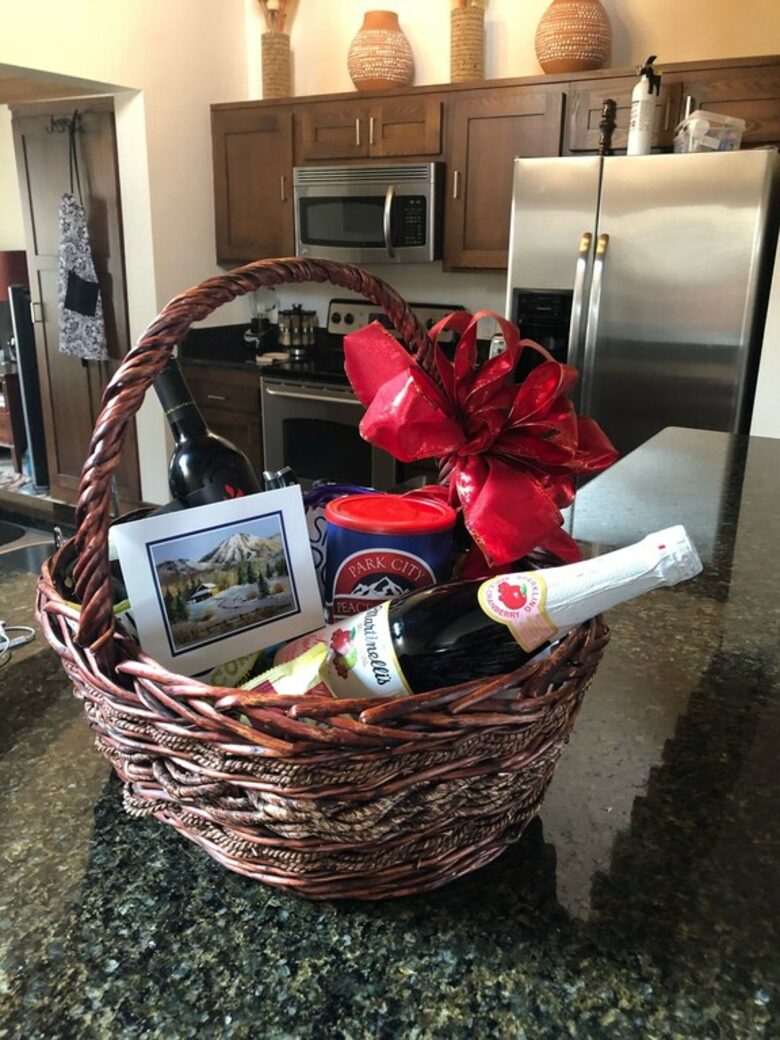 Deer Valley Luxury | Ski-In/ Ski-Out Chalet with Mountain Views - Park City, Utah