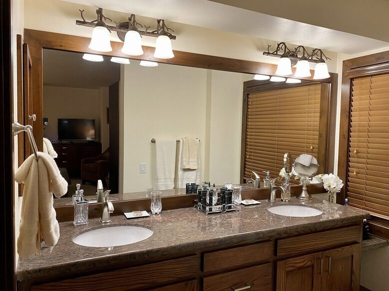 Deer Valley Luxury | Ski-In/ Ski-Out Chalet with Mountain Views - Park City, Utah