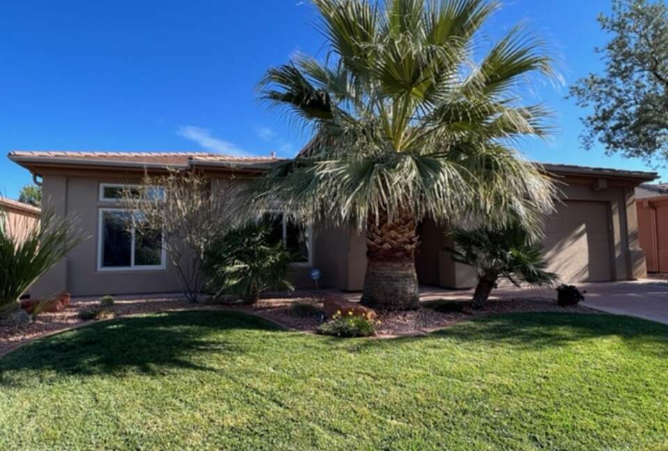 St. George Golf and Hiking Retreat - Saint George, Utah