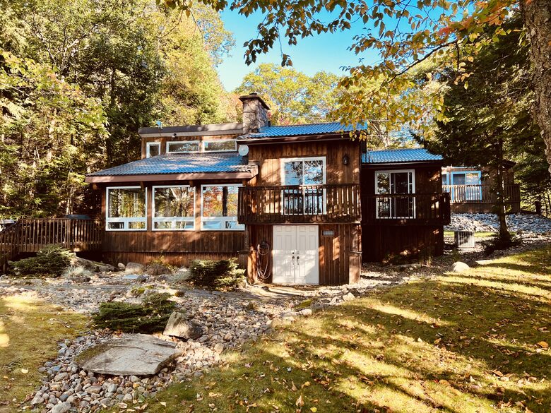 North Muskoka Lakefront Cottage | With a Sandy Beach and Fishing - Kearney, Canada