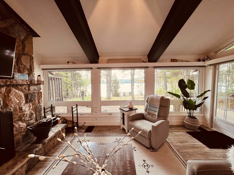 North Muskoka Lakefront Cottage | With a Sandy Beach and Fishing - Kearney, Canada